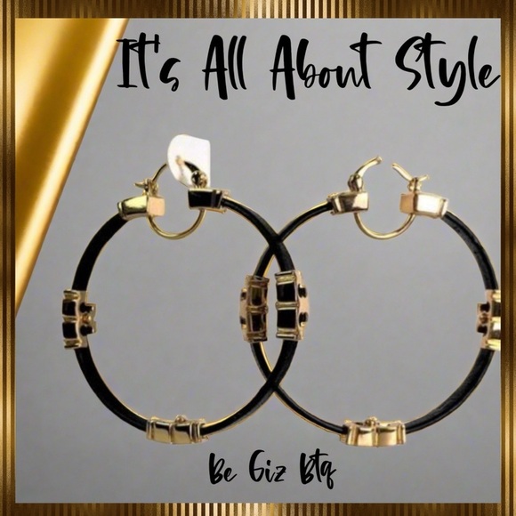 🆕 Authentic Tory Burch Gold Black Serif T & Leather Hoop Earrings - Picture 6 of 7